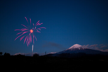富士山と花火