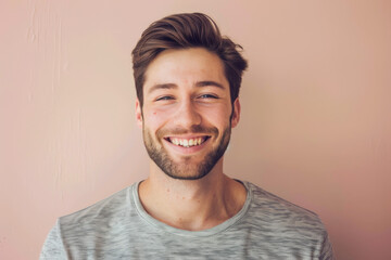 Obraz premium A close up portrait of a young man with a subtle smile