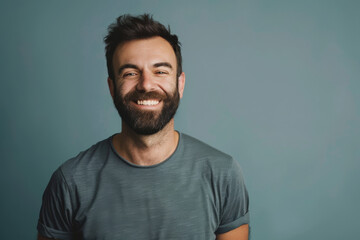 Obraz premium A close up portrait of a young man with a subtle smile