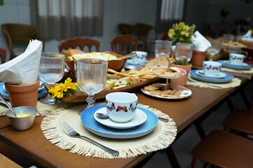 table setting,  breakfast in the morning, table setting, table setting for a dinner, table and chairs in a restaurant, table and chairs, breakfast table, hotel breakfast, afternoon tea, set table