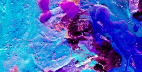 The Enchanting Dance: Free-Flowing Colors in Liquid Art with an Ethereal Touch
