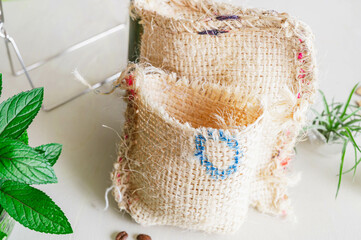 コーヒー豆袋でリメイク