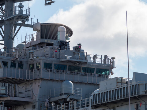 アメリカ級強襲揚陸艦アメリカの艦橋