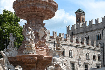 duomo Trento fontana Nettuno arte 