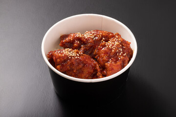 ヤンニョムチキン丼