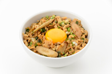 ごぼう入り鶏そぼろ丼卵黄のせ