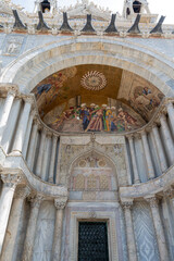 Obraz premium Details from exterior of San Marco basilica in Venice