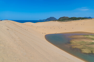 日本の鳥取県にある、美しい鳥取砂丘の風景