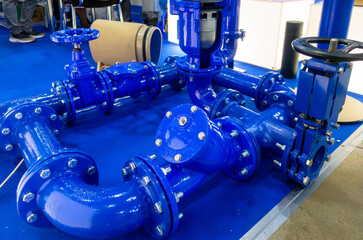Pipe system and soodinite couplings. Supporting cranes and condensate systems.