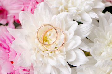 pink piony and white flowers 