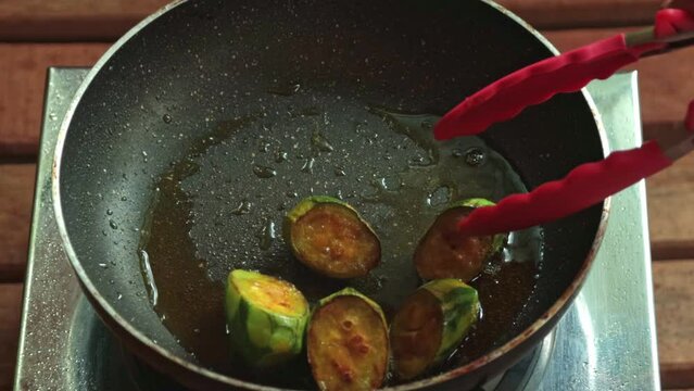 how to frying parwal(patol)  or pointed ground