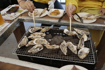 牡蠣小屋でのシーン