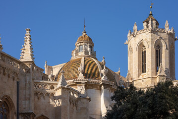 Fototapeta premium cathedral tower and ancient architecture of coastal town Tarragona, Spain