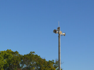 スポーツ公園内のアナウンス用拡声器