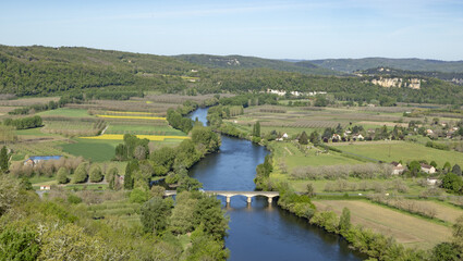 Fototapeta premium Fleuve La dordogne vu du panorama du village de Domme
