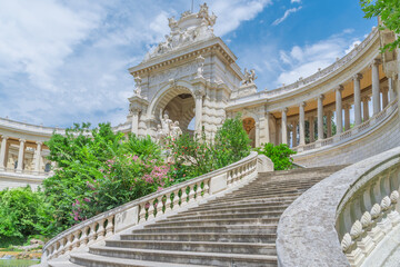 Jardins du Palais du Parc Longchamps à Marseille, France.