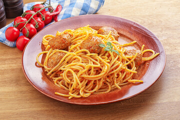 Spaghetti with meatball in tomato sause