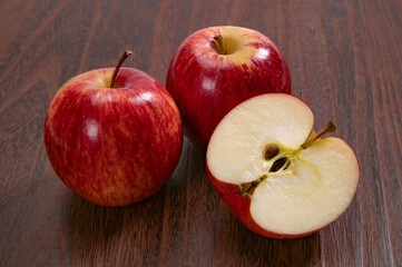 ニュージーランドの小粒な林檎、ロイヤルガラ
