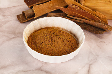 Natural Cinnamon powder with sticks