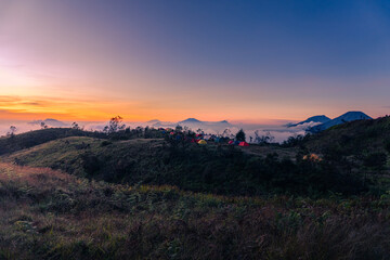 Obraz premium sunrise over the mountains