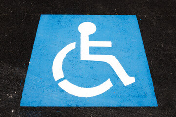 Fauteuil roulant place de parking