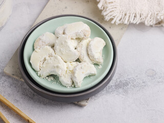 Kue Putri Salju Kacang Mede or 