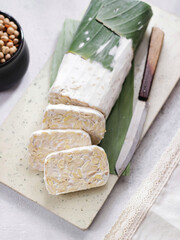 Tempeh or tempeh is a typical Indonesian food made from fermented soybeans in addition to yeast or 