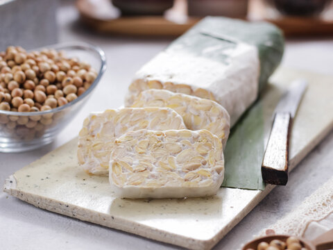 Tempeh or tempeh is a typical Indonesian food made from fermented soybeans in addition to yeast or "tempeh yeast"