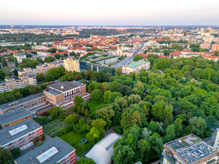 Warszawa, panorama miasta o zachodzie słońca