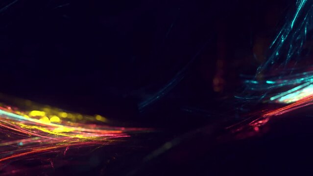 Futuristischer animierter feuerroter Lichteffekt in hell leuchtender Energiestruktur. Geschwindigkeitseffekt. Abstrakte leuchtende Lichtlinien, bewegte Energiestrahlen, innovativ