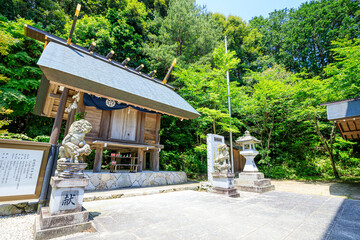 Obraz premium 初夏の飯盛神社 中宮 福岡県福岡市 Iimori Shrine in early summer. Fukuoka Pref, Fukuoka City.