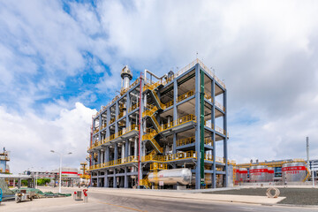 Fractionating tower in petrochemical plant