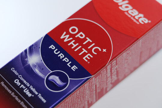 Kuala Lumpur Malaysia - June 2024. Buying Colgate Optic White for reducing teeth stained at Watson.