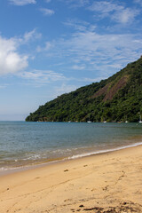Praia de Paraty Mirim, em Paraty, Rio de Janeiro, Brasil.	