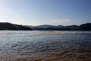 Praia de Paraty Mirim, em Paraty, Rio de Janeiro, Brasil.	