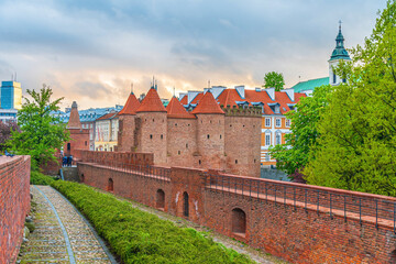 Obraz premium Historic Barbacan Castle In Old Town Warsaw, Poland