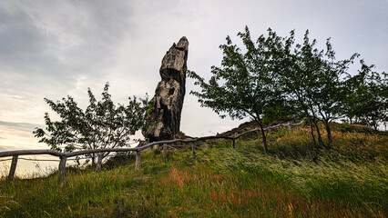 The last rock in the chain