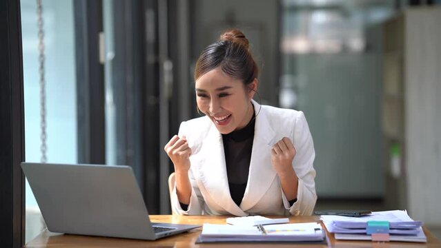 Successful business concept, Businesswoman holds and point financial document to analyzing dat