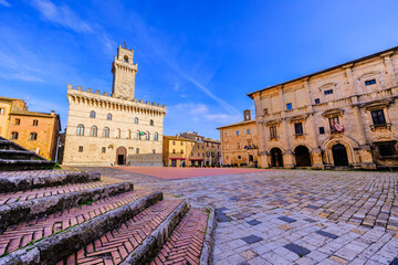 Obraz premium Montepulciano, Tuscany, Italy. The Town Hall in Piazza Grande.
