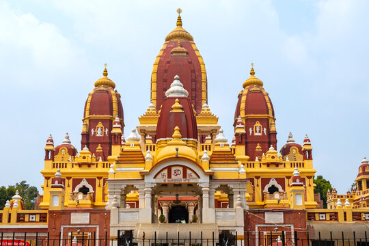 NEW DELHI - SEPT 22: Facade of Birla Mandir Temple or Lakshmi Narayan in Delhi on September 22. 2023 in India.