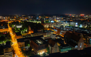 Fototapeta premium Miejski klimat nocą, miasto Wrocław