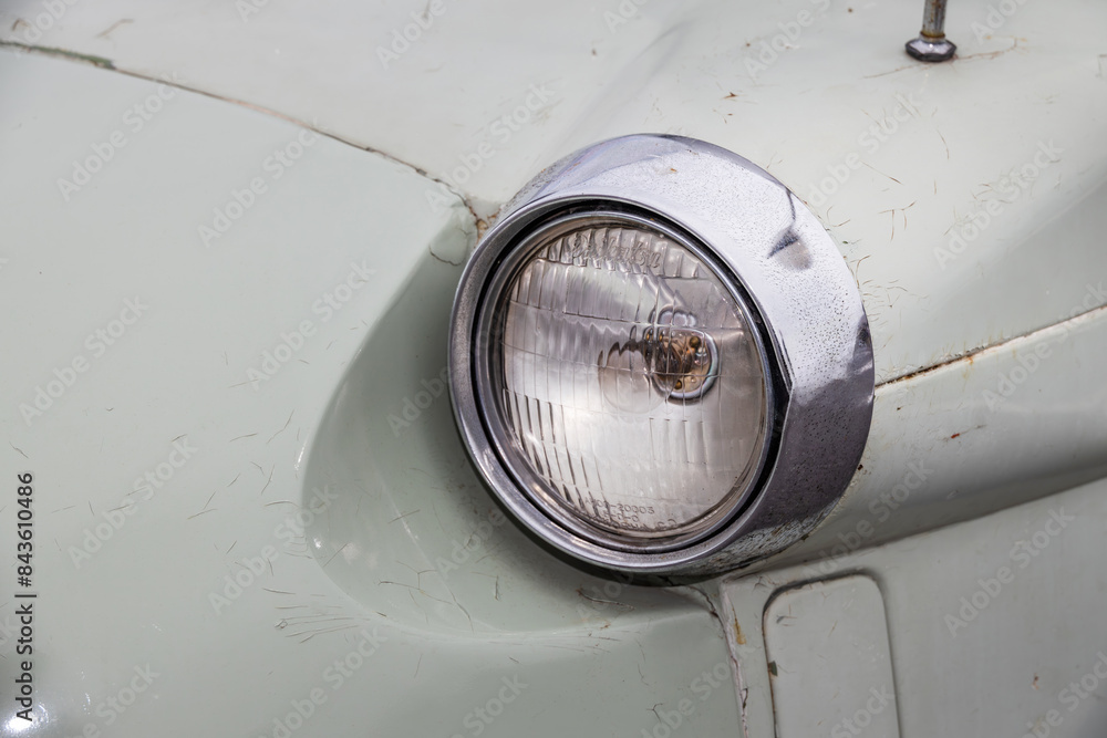 Wall mural 古い自動車のヘッドライト　headlight of the old car