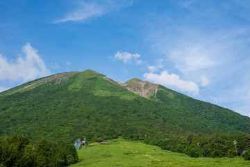 Fototapeta premium 日本の鳥取県の大山の美しい風景