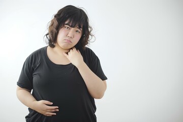 痩せたいのにダイエットに失敗してまた太ったことに悩む肥満女性
