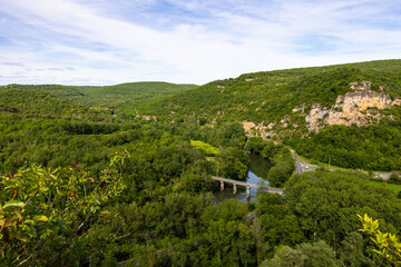 Gorges de l’Aveyron depuis le château de Bruniquel