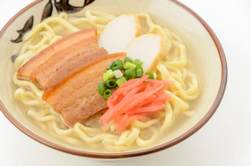 三枚肉そば（沖縄そば）