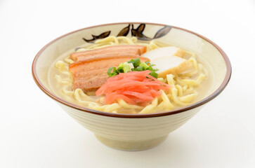 三枚肉そば（沖縄そば）