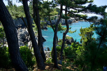 Obraz premium Secluded View of Chuam Candlestick Rock Coastline