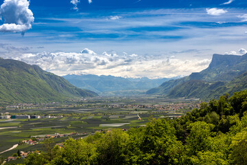 Blick vom Marlinger Waalweg nach Süden ins Etschtal, Südtirol
