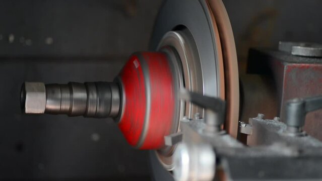 Videos of car brake disc been rectified 
